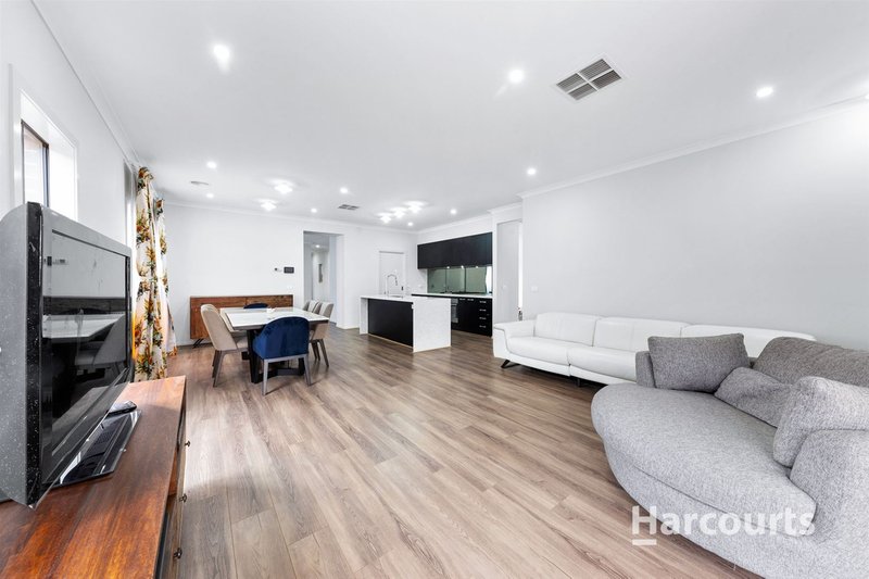 Photo - 8 Godfrey St , Aintree VIC 3336 - Image 10