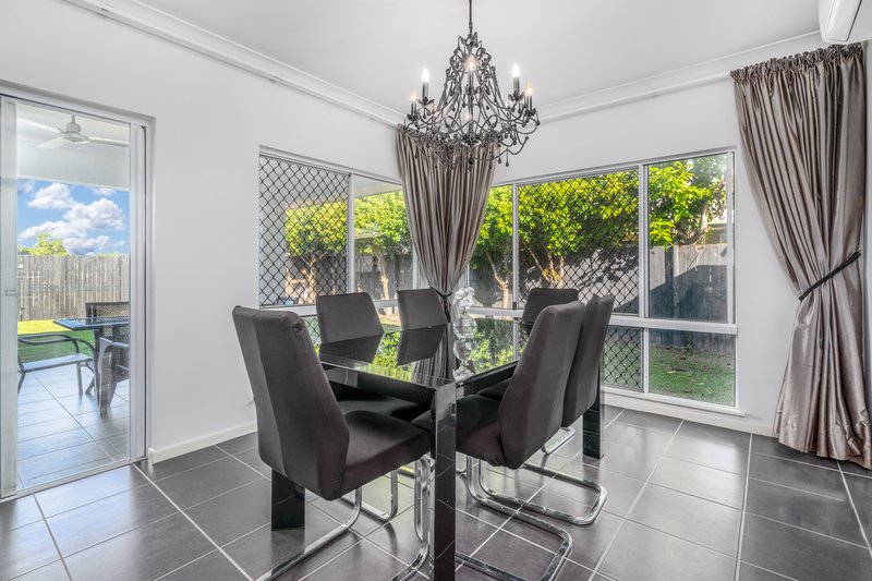 Photo - 8 Goldberg Close, White Rock QLD 4868 - Image 7