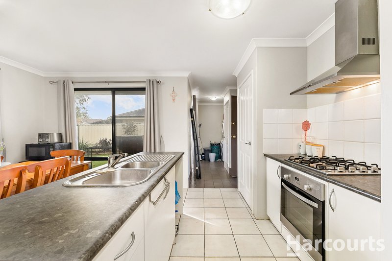 Photo - 8 Golden Grove, Coodanup WA 6210 - Image 6