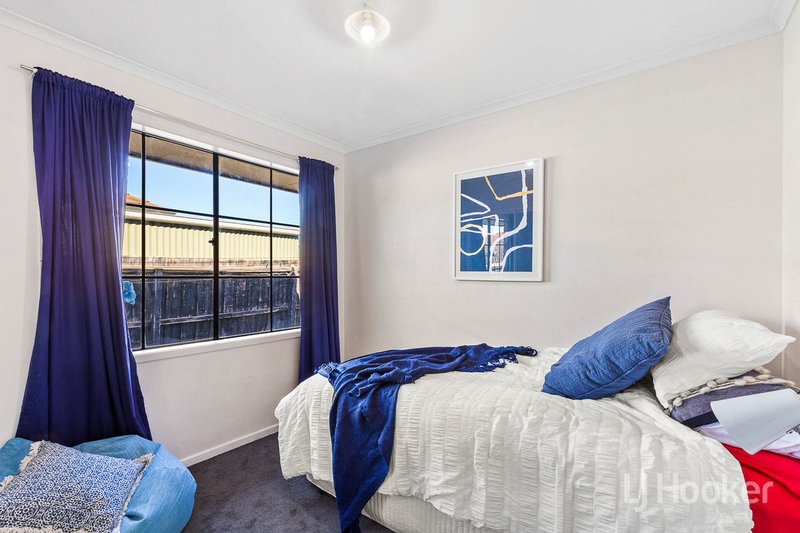 Photo - 8 Goldenfleece Place, Hoppers Crossing VIC 3029 - Image 5