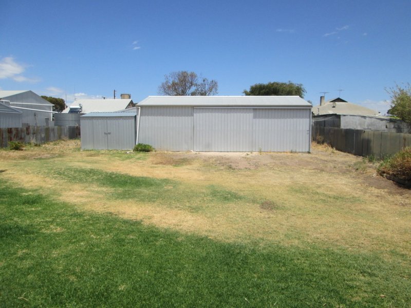 Photo - 8 Gollan Street, Tailem Bend SA 5260 - Image 4