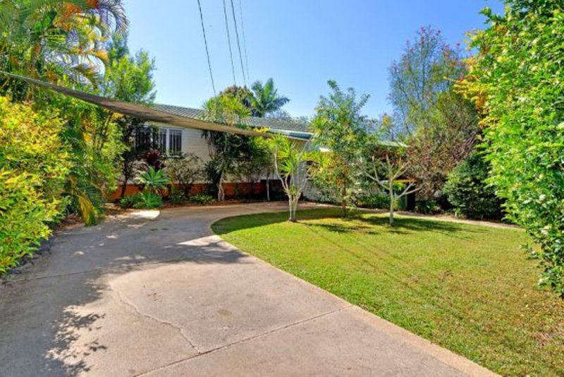 Photo - 8 Goomerah St , Mount Gravatt East QLD 4122 - Image 7