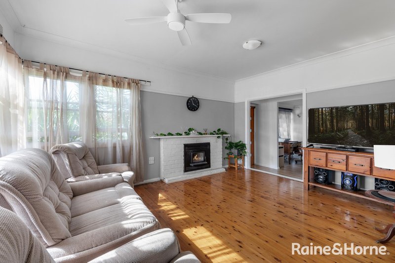 Photo - 8 Gould Avenue, Nowra NSW 2541 - Image 2