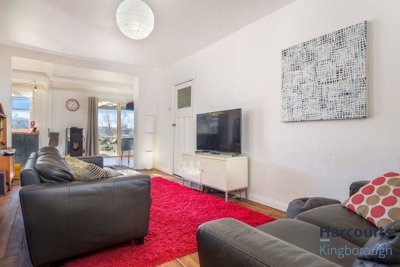 Photo - 8 Gourlay Street, Blackmans Bay TAS 7052 - Image 5