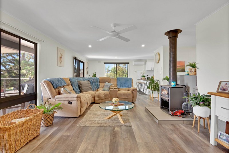 Photo - 8 Government Road, Paynesville VIC 3880 - Image 3