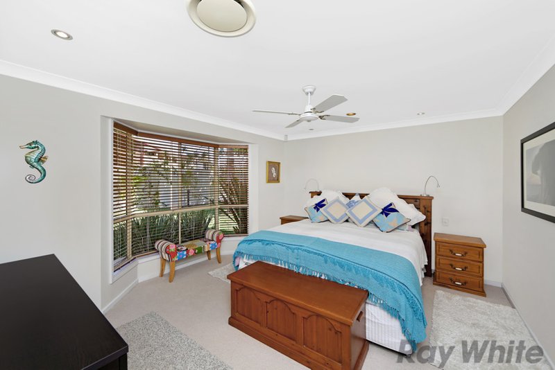 Photo - 8 Government Road, Summerland Point NSW 2259 - Image 8