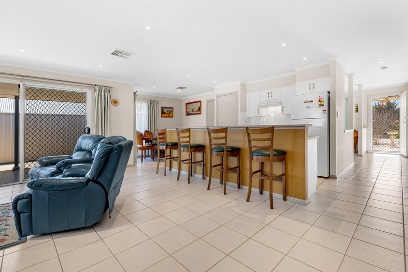 Photo - 8 Graeber Road, Smithfield SA 5114 - Image 7