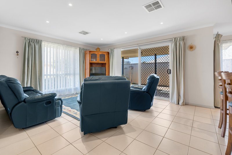 Photo - 8 Graeber Road, Smithfield SA 5114 - Image 12