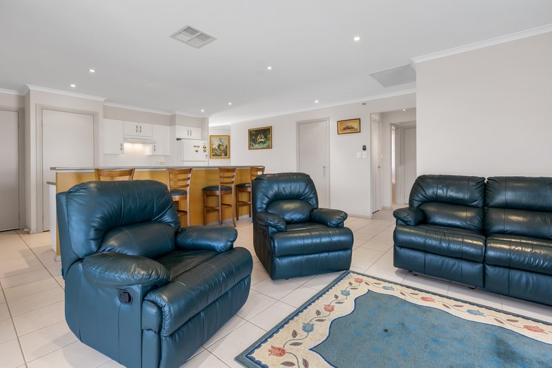 Photo - 8 Graeber Road, Smithfield SA 5114 - Image 13
