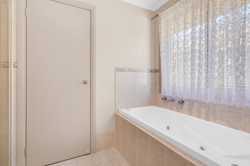 Photo - 8 Graeber Road, Smithfield SA 5114 - Image 20