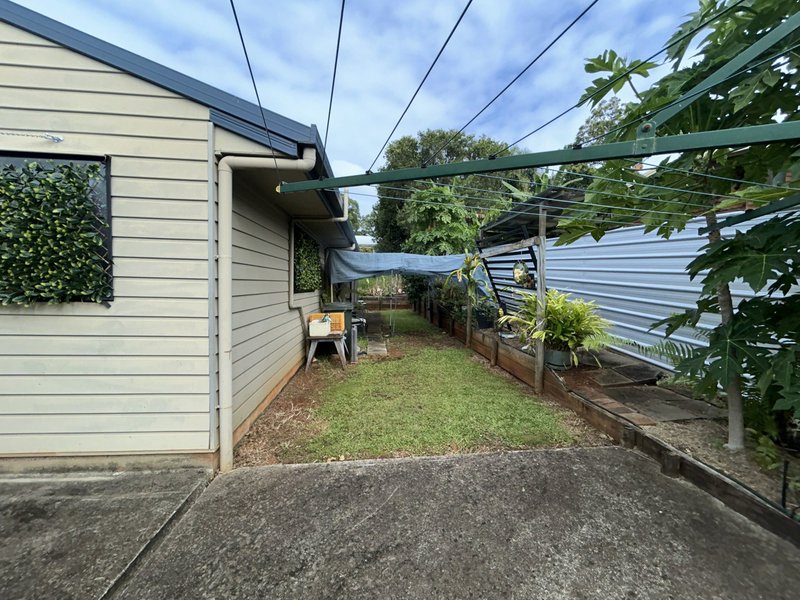 Photo - 8 Granadilla Street, Macleay Island QLD 4184 - Image 10