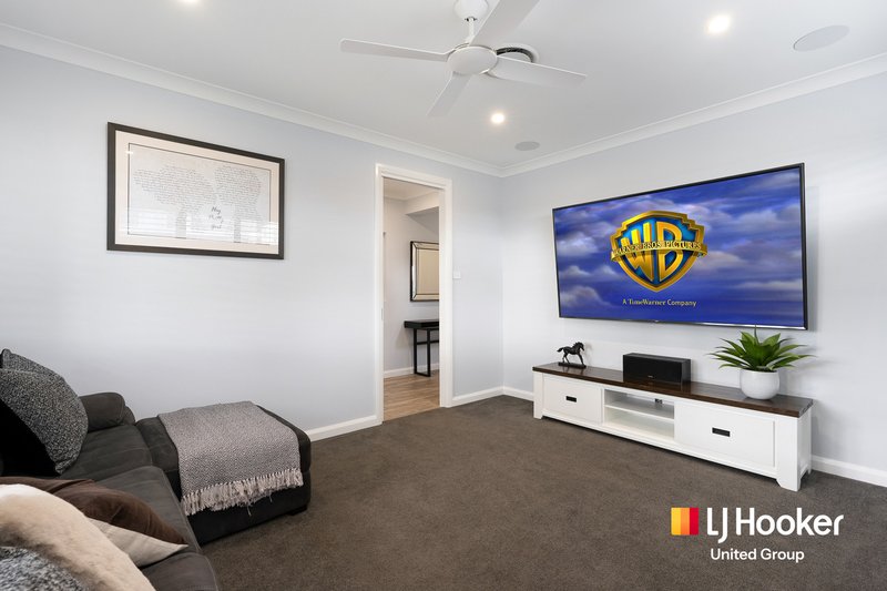 Photo - 8 Grandstand Loop, Oran Park NSW 2570 - Image 3