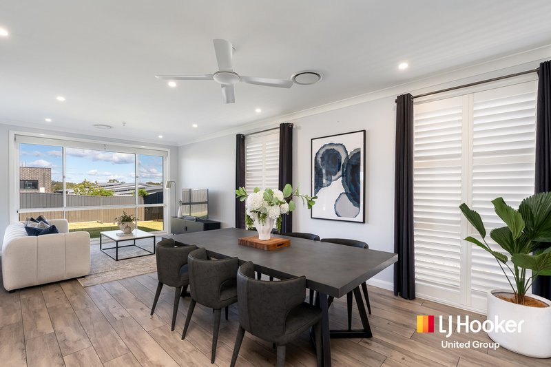 Photo - 8 Grandstand Loop, Oran Park NSW 2570 - Image 6