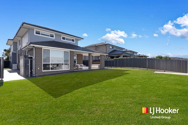Photo - 8 Grandstand Loop, Oran Park NSW 2570 - Image 16
