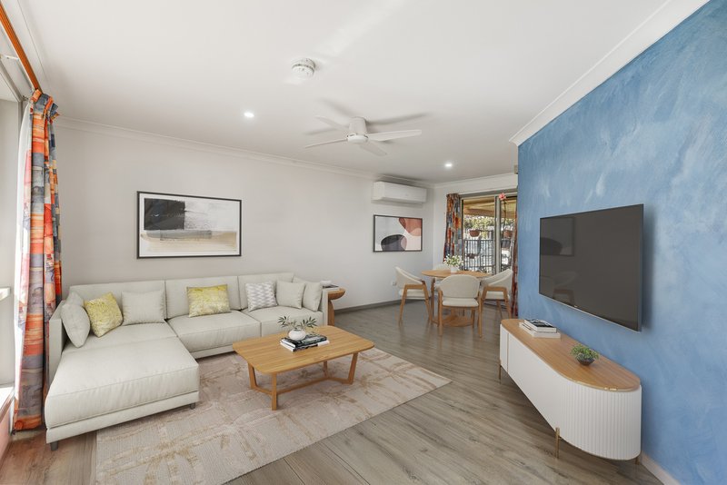Photo - 8 Grant Close, Middle Ridge QLD 4350 - Image 2