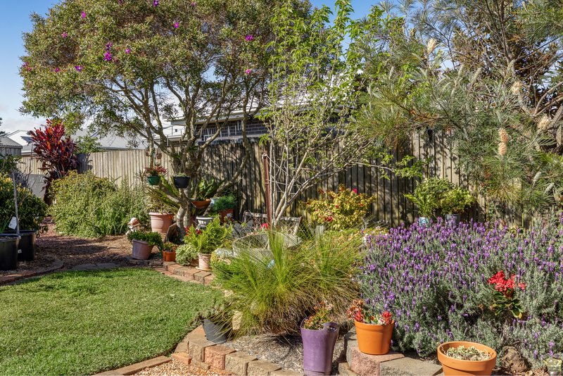Photo - 8 Grant Close, Middle Ridge QLD 4350 - Image 14