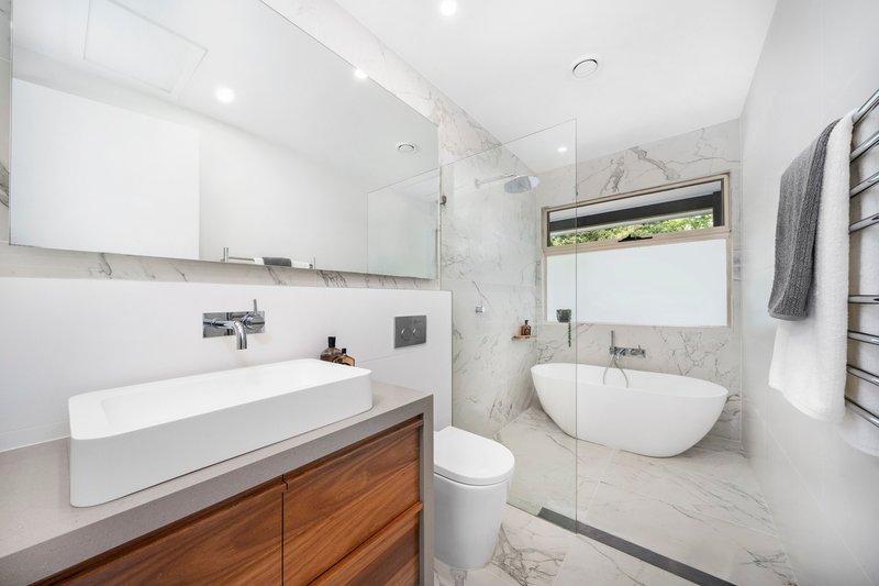 Photo - 8 Grassmere Road, Killara NSW 2071 - Image 9