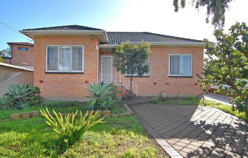 8 Greenbank Drive, Windsor Gardens SA 5087