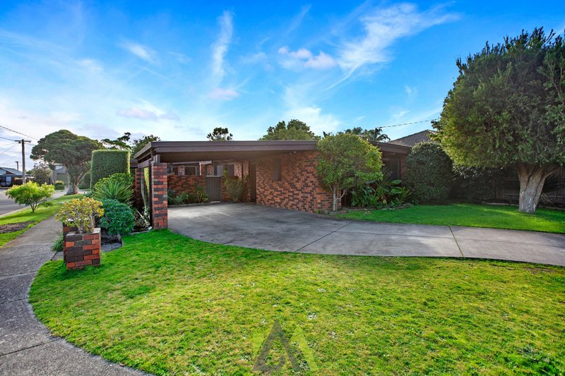 8 Greenbrier Court, Frankston VIC 3199