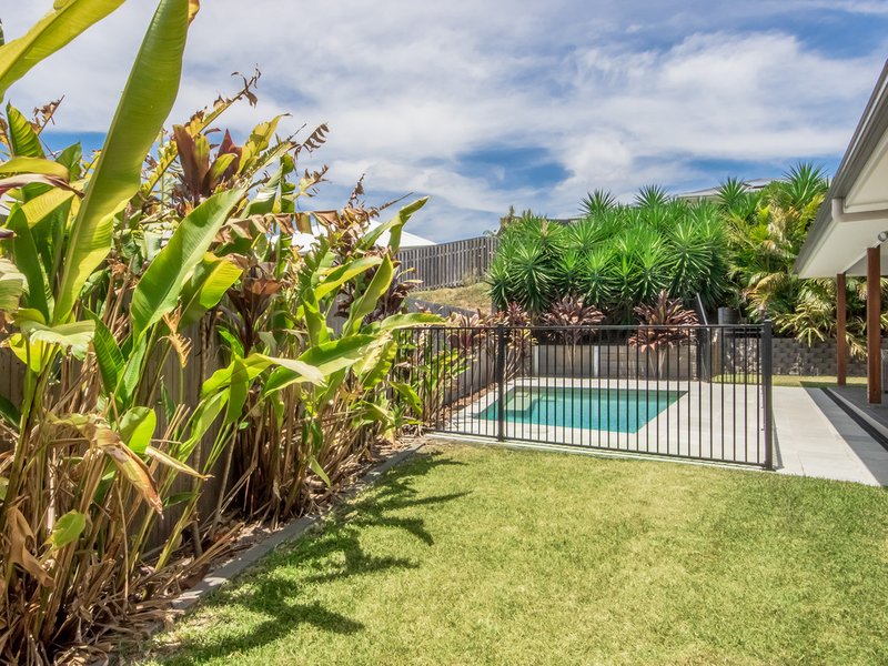 Photo - 8 Greenvale Crescent, Maudsland QLD 4210 - Image 11