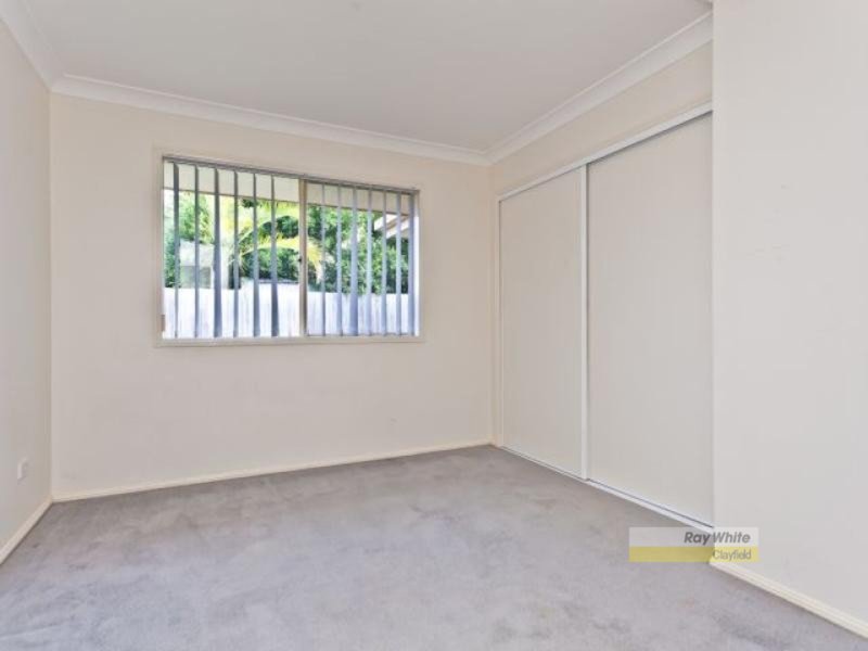 Photo - 8 Grevillea Place, Bridgeman Downs QLD 4035 - Image 8