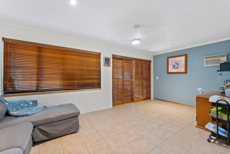 Photo - 8 Grevillea Place, Forest Lake QLD 4078 - Image 18