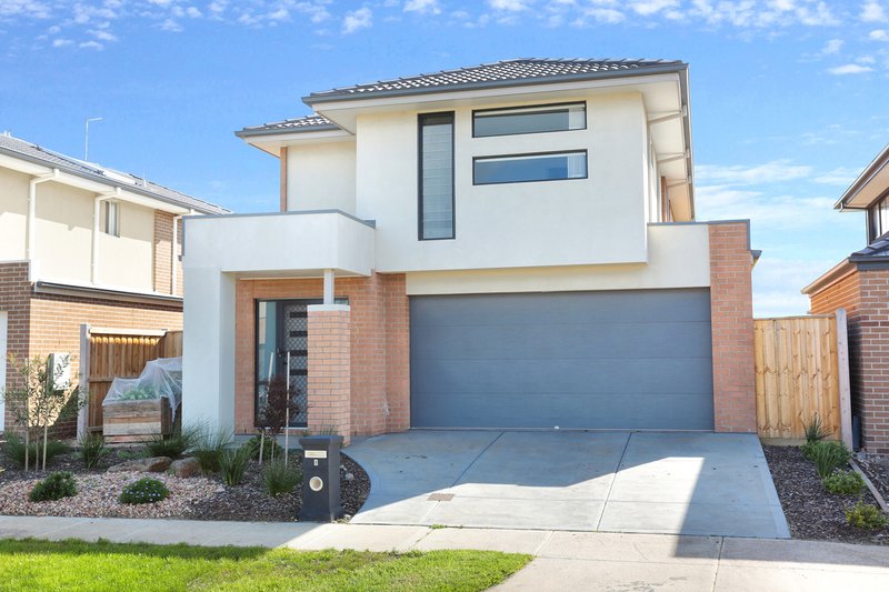 8 Grosset Way, Point Cook VIC 3030