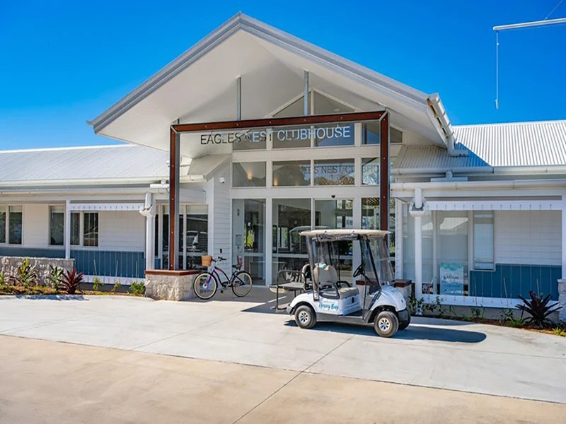 Photo - 8 Gull Way, Urangan QLD 4655 - Image 18