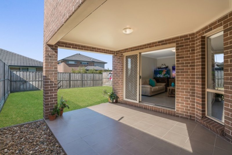 Photo - 8 Gulson Terrace, Moorebank NSW 2170 - Image 6