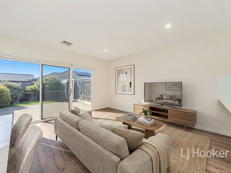 Photo - 8 Hackney Link, Mount Barker SA 5251 - Image 4