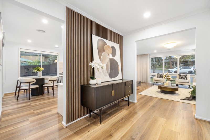 Photo - 8 Haileybury Court, Wantirna VIC 3152 - Image 2