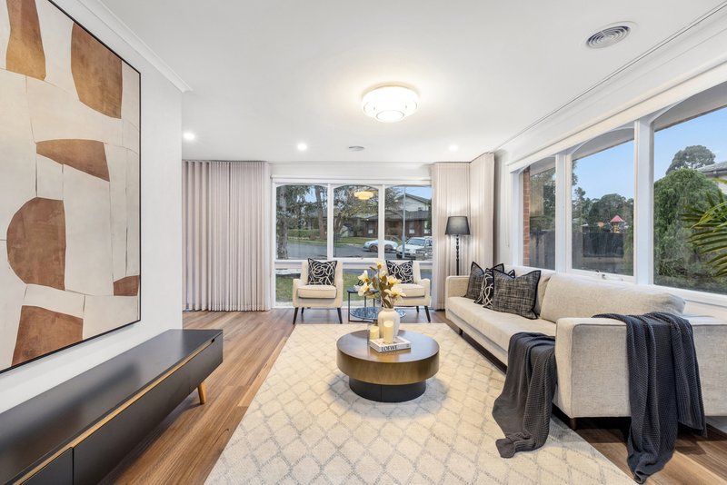 Photo - 8 Haileybury Court, Wantirna VIC 3152 - Image 3