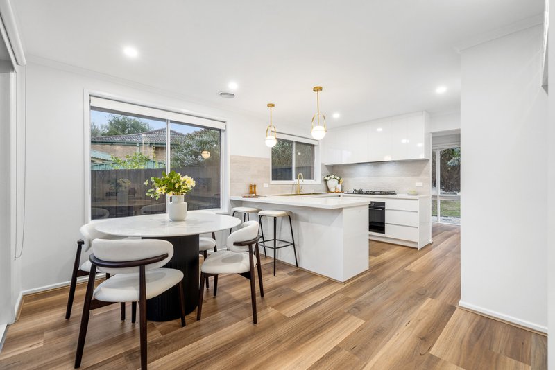 Photo - 8 Haileybury Court, Wantirna VIC 3152 - Image 6