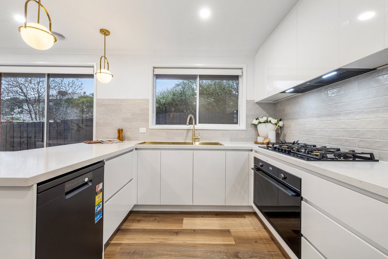 Photo - 8 Haileybury Court, Wantirna VIC 3152 - Image 7