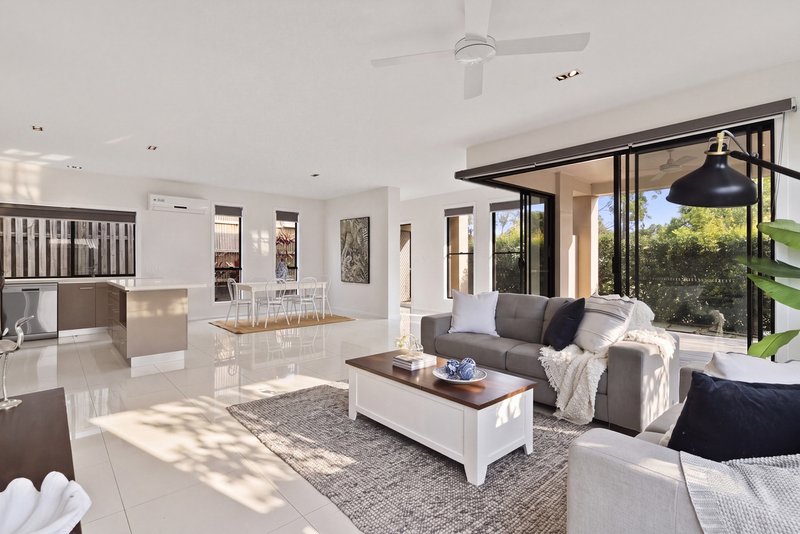 Photo - 8 Halifax Circuit, Pimpama QLD 4209 - Image 6