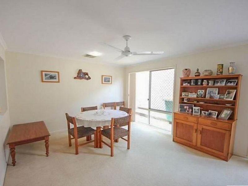 Photo - 8 Hamersley Court, North Lakes QLD 4509 - Image 6