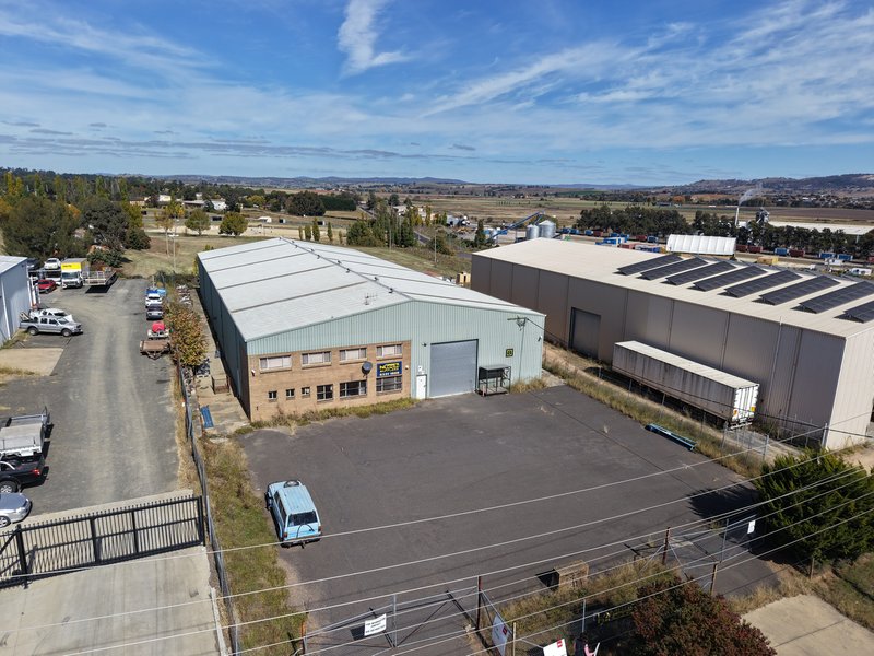 Photo - 8 Hampden Park Road, Kelso NSW 2795 - Image 5