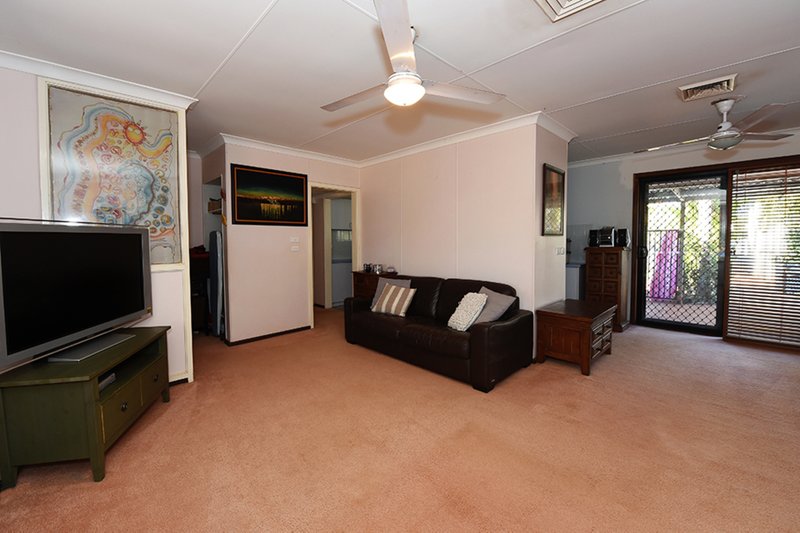 Photo - 8 Hannan Crescent, Dampier WA 6713 - Image 3