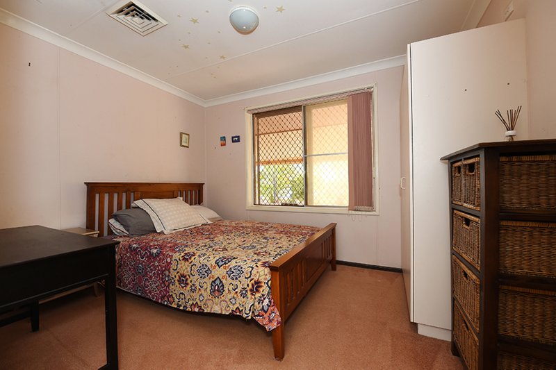 Photo - 8 Hannan Crescent, Dampier WA 6713 - Image 6