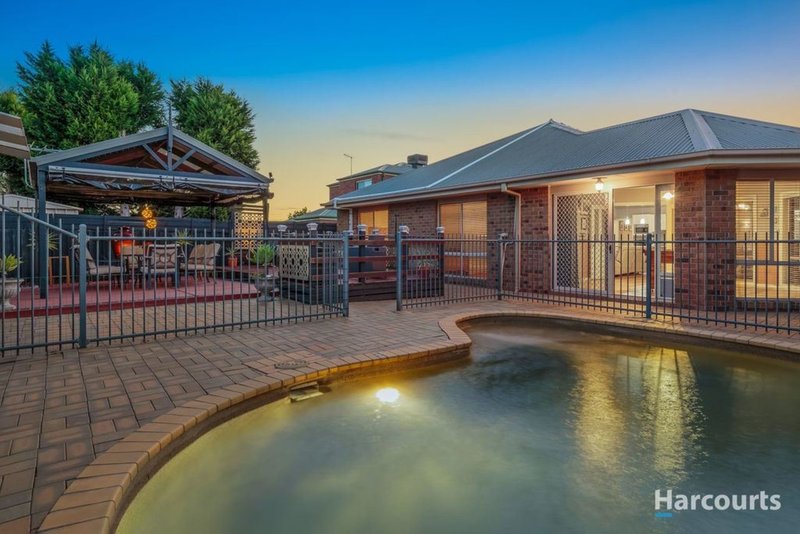 Photo - 8 Happy Valley Court, Rowville VIC 3178 - Image 11