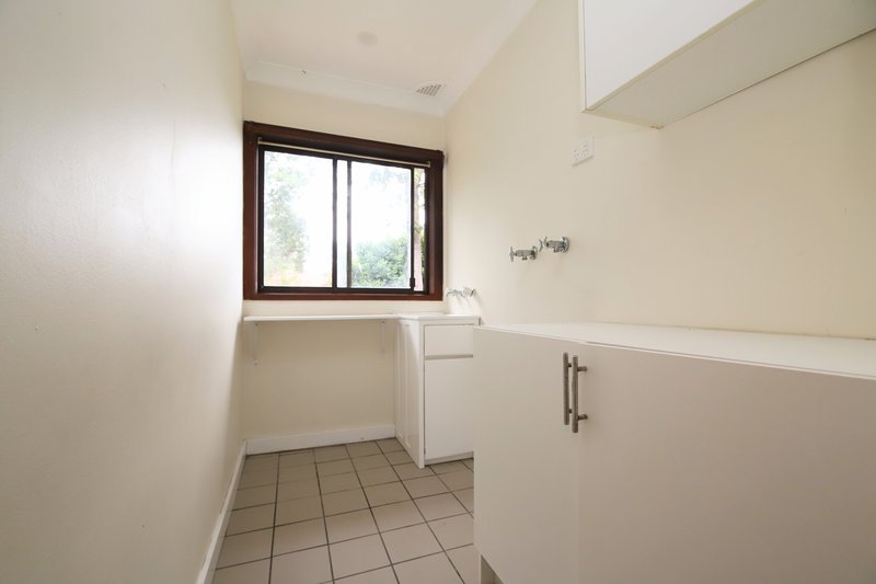 Photo - 8 Harden Crescent, Georges Hall NSW 2198 - Image 13