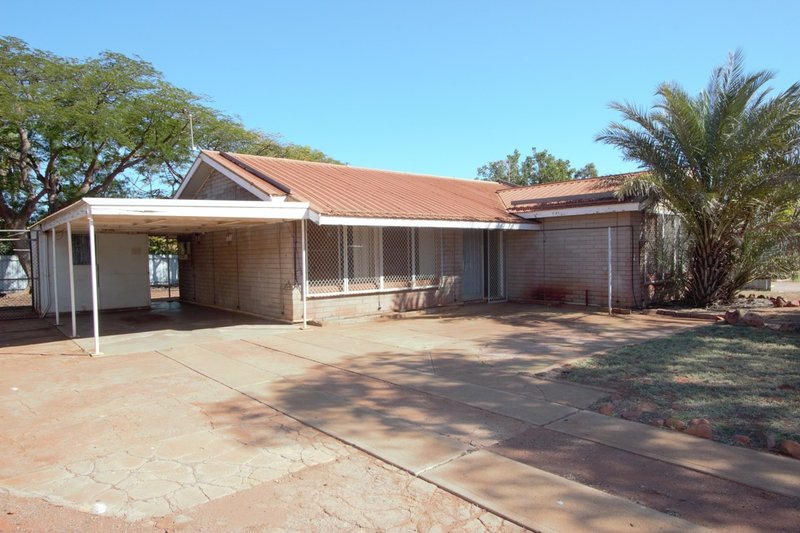 8 Hardey Crescent, Dampier WA 6713