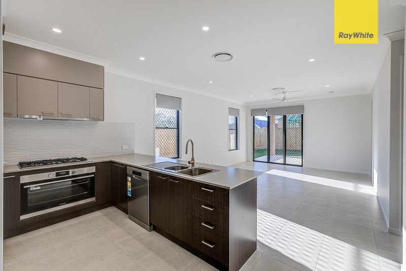 Photo - 8 Hardie Street, Ripley QLD 4306 - Image 4