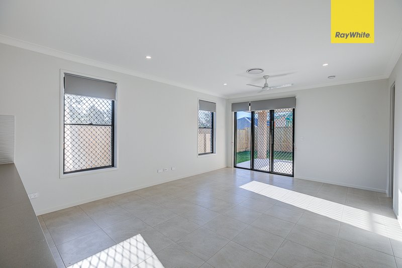 Photo - 8 Hardie Street, Ripley QLD 4306 - Image 6