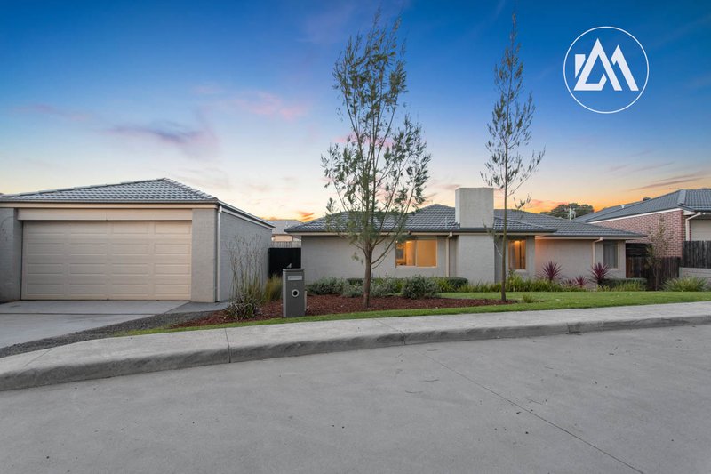 8 Harmsworth Avenue, Langwarrin VIC 3910