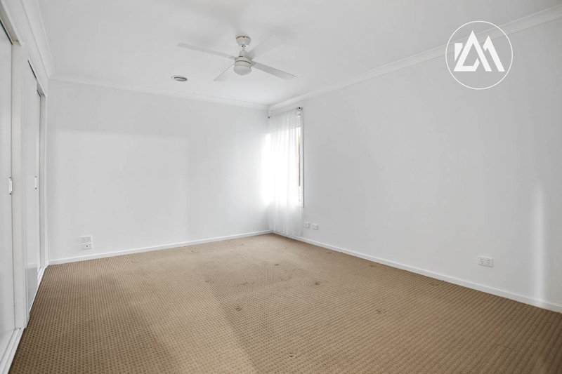 Photo - 8 Harmsworth Avenue, Langwarrin VIC 3910 - Image 7