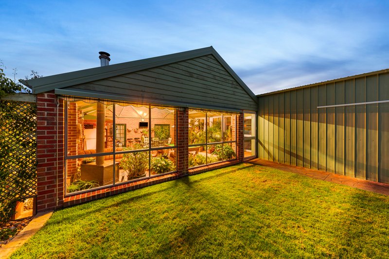 Photo - 8 Harness Place, Pakenham VIC 3810 - Image 21