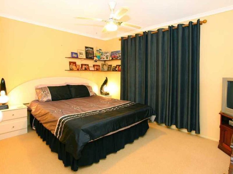 Photo - 8 Harrison Ct , Mudgeeraba QLD 4213 - Image 12