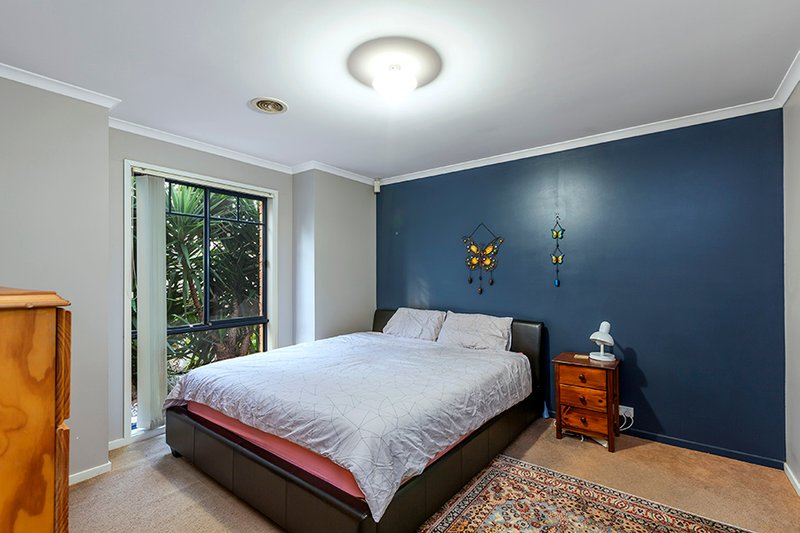 Photo - 8 Harrow Place, Truganina VIC 3029 - Image 7