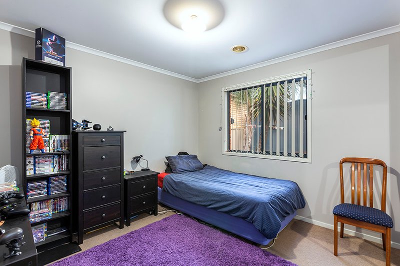 Photo - 8 Harrow Place, Truganina VIC 3029 - Image 9